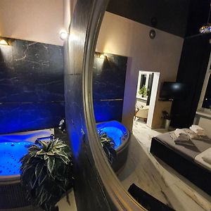Apartament typu deluxe z łóżkiem queen-size